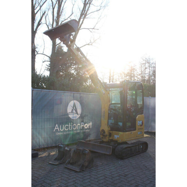 Caterpillar 301.8-44310886