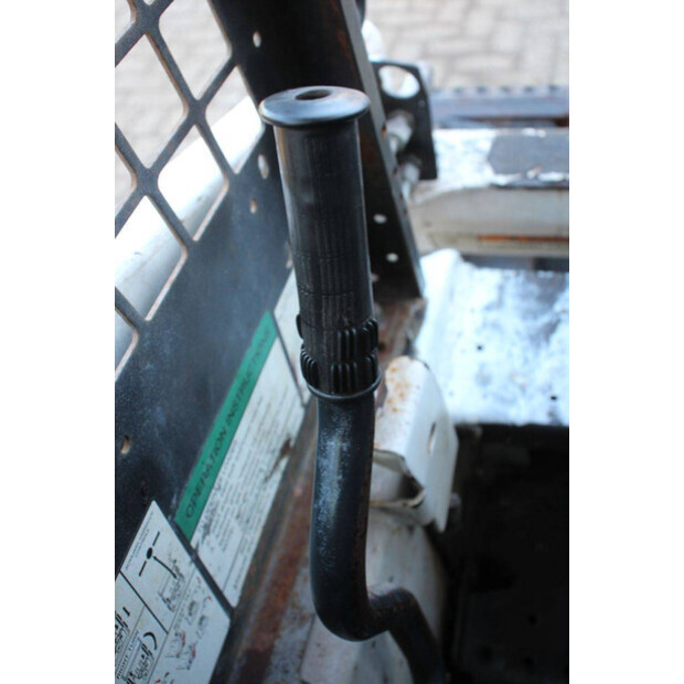 2003 BOBCAT 463-44310910