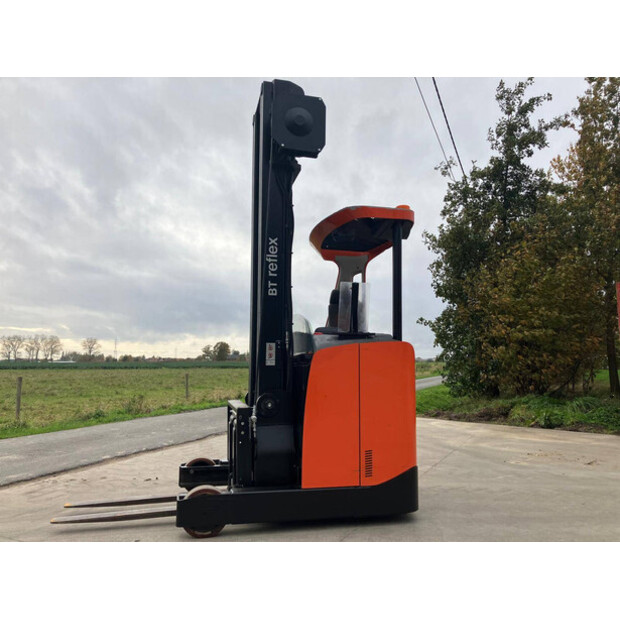 2012 بي تي RRE 140E-44311096