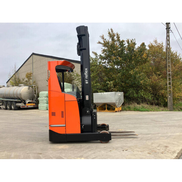 2012 بي تي RRE 140E-44311098