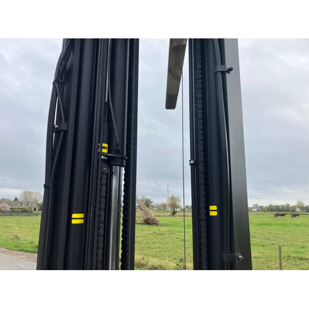 2012 بي تي RRE 140E-44311101