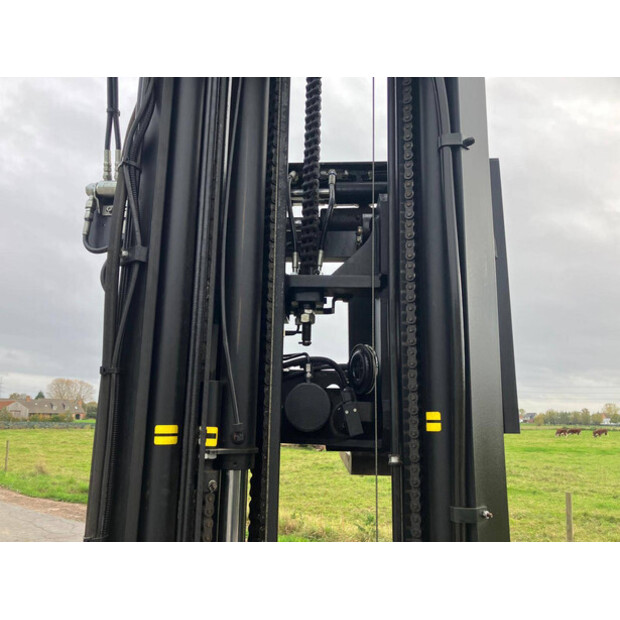 2012 بي تي RRE 140E-44311104