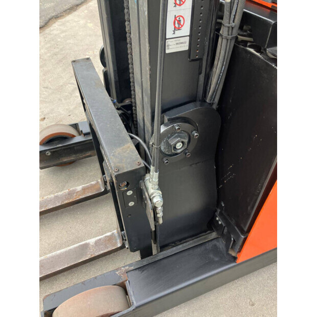 2012 بي تي RRE 140E-44311111