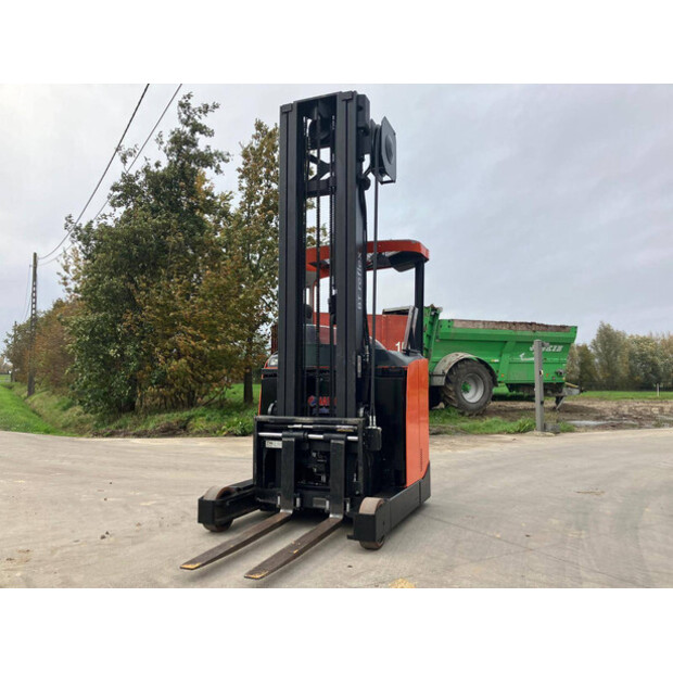 2012 بي تي RRE 140E-44311113