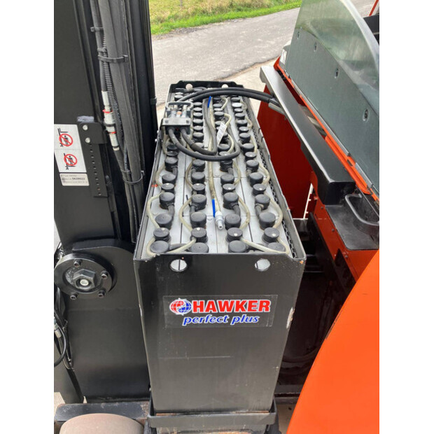 2012 بي تي RRE 140E-44311134