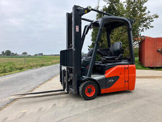 صورة ل رافعات شوكية 2016 ليندي E14-02