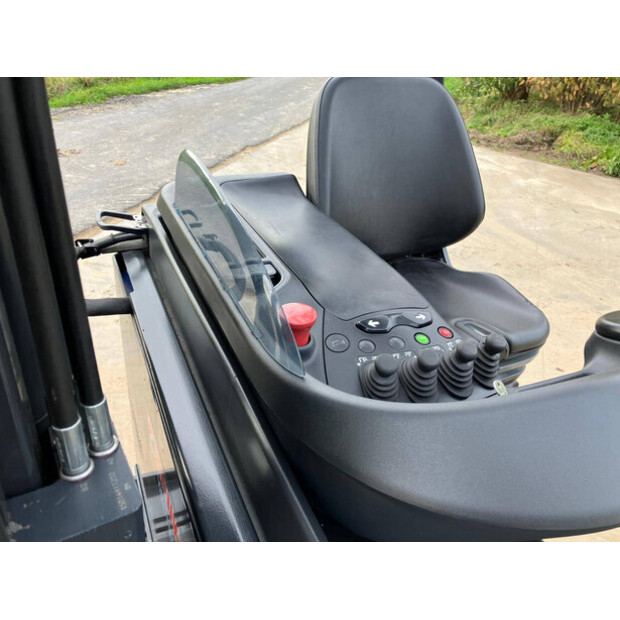 2016 Fenwick R14-01-44311270