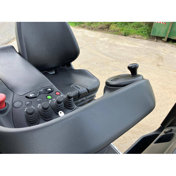 2016 Fenwick R14-01-44311272