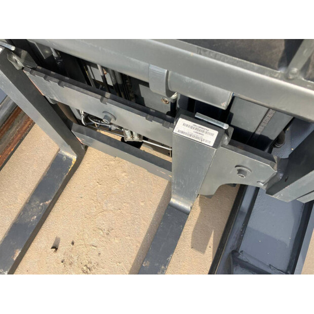 2018 ليندي R12N-01-44311306