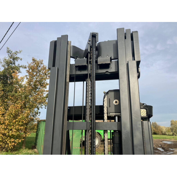 2018 ليندي R12N-01-44311313