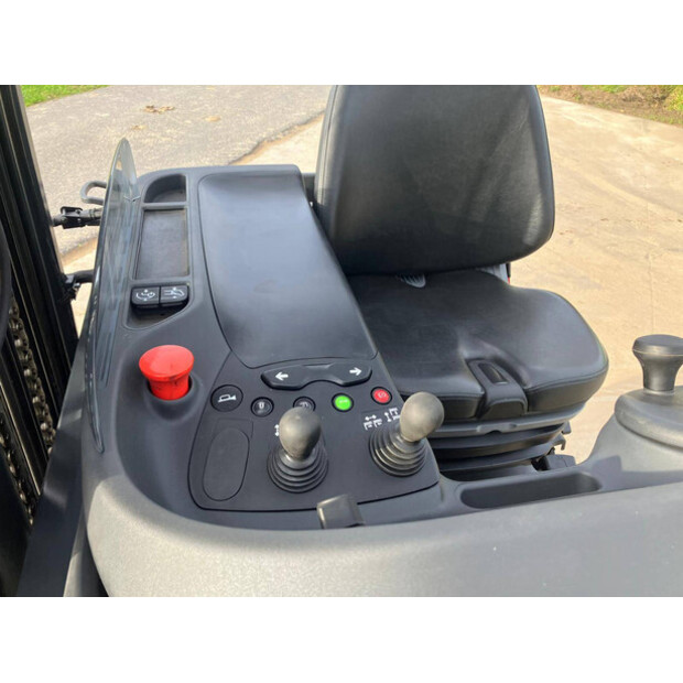 2018 ليندي R12N-01-44311314