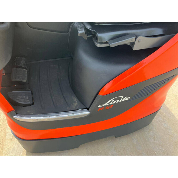 2018 ليندي R12N-01-44311332