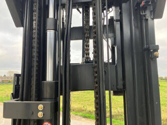 2014-fenwick-linde-r14-01-44311343