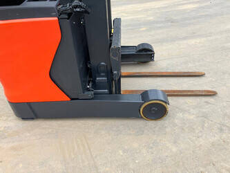 2014-fenwick-linde-r14-01-44311361