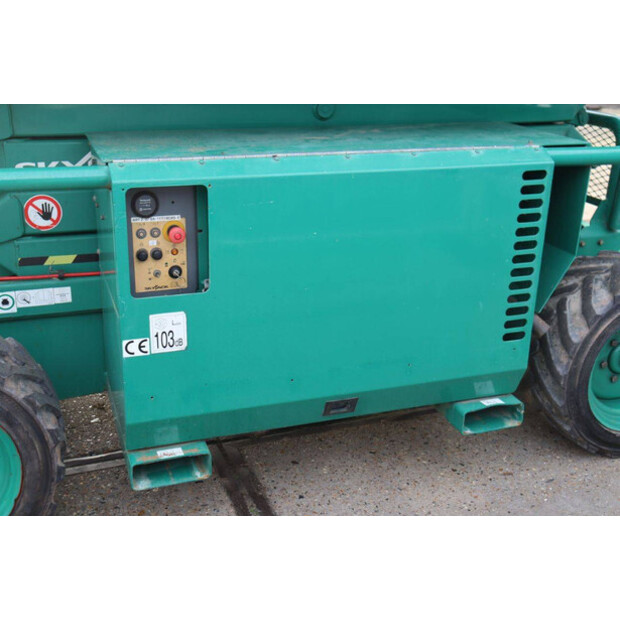 2015 SkyJack SJ6832RT-44311547