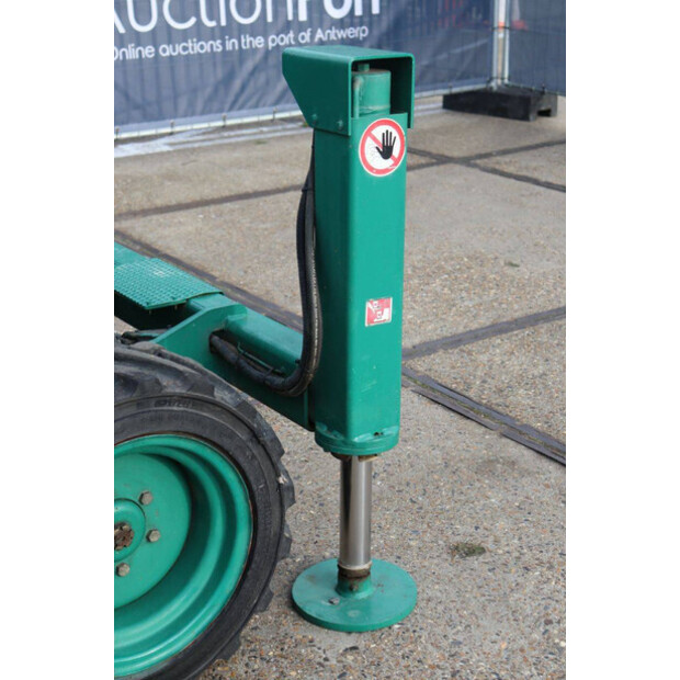 2015 SkyJack SJ6832RT-44311602