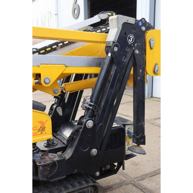 2010 EasyLift R190-44311660