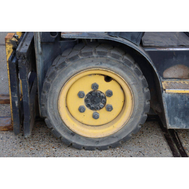 2006 Doosan D30S-3-44311688