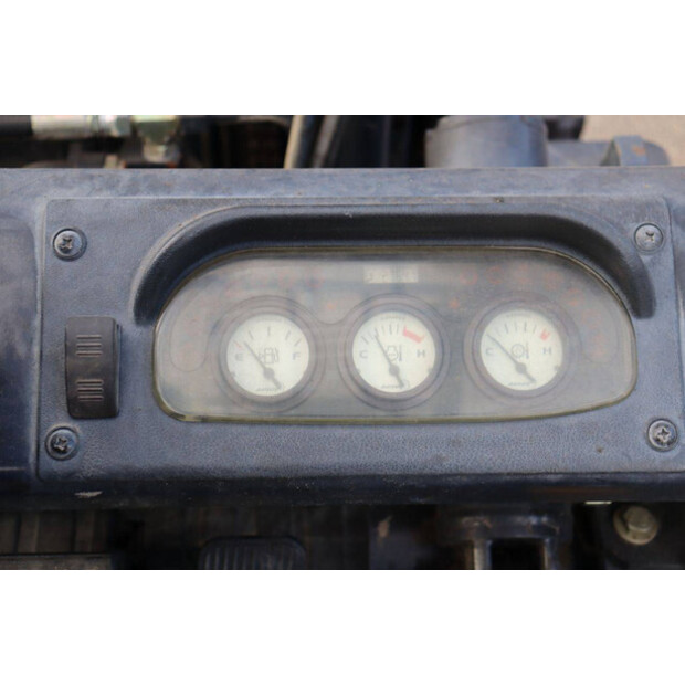 2006 Doosan D30S-3-44311699