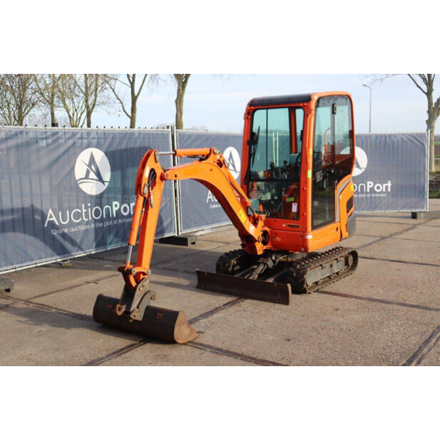 2017 KUBOTA KX016-4-44311796