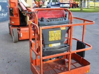 2006-jlg-e300ajp-1394830-44311832