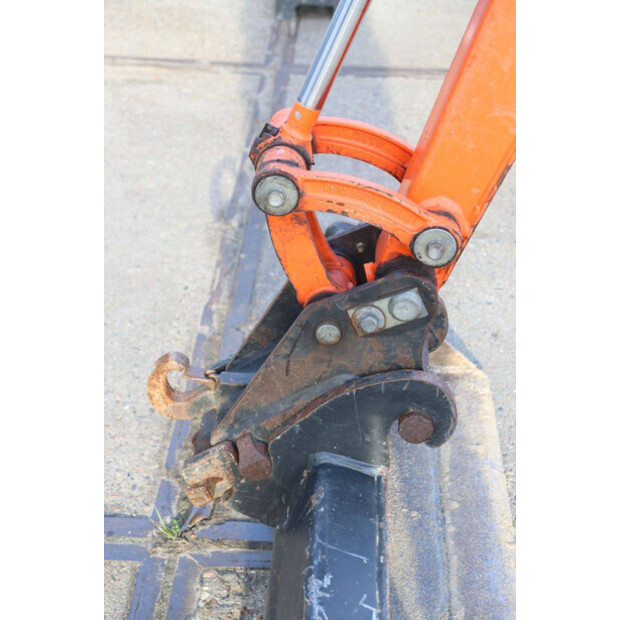 2017 كوبوتا KX016-4-44311865