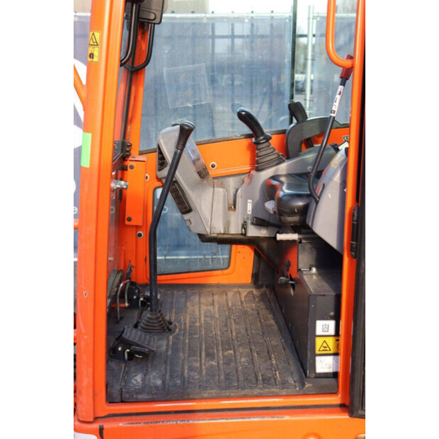 2017 كوبوتا KX016-4-44311876