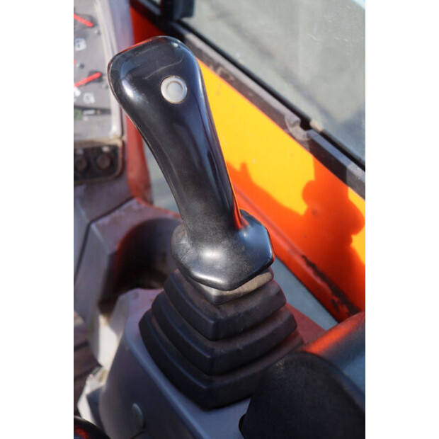 2017 كوبوتا KX016-4-44311881