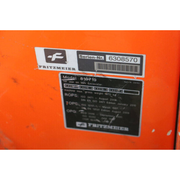 2017 كوبوتا KX016-4-44311885