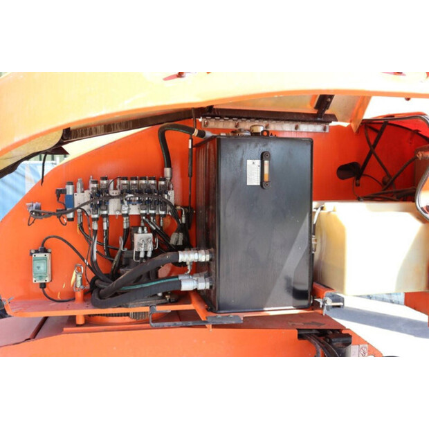 2011 جيه ال جي 460SJ-44311932