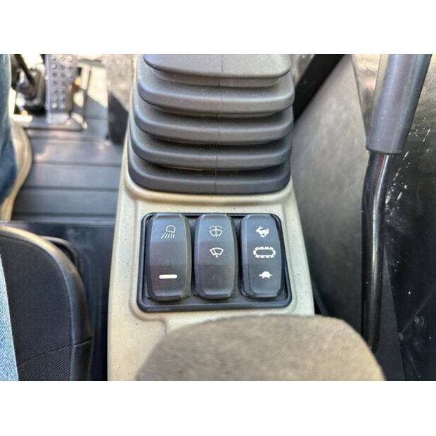 2018 Caterpillar 305.5E2-44312178