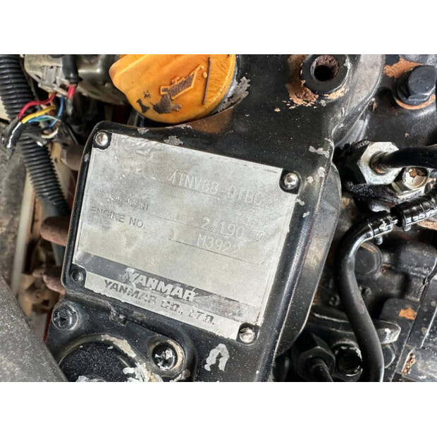 2010 TAKEUCHI TB150C-44312251