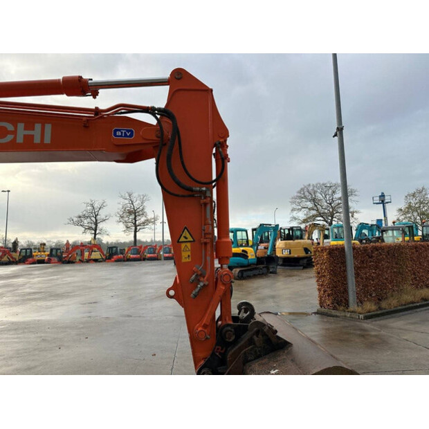 2012 هيتاشى ZX145W-3-44312395