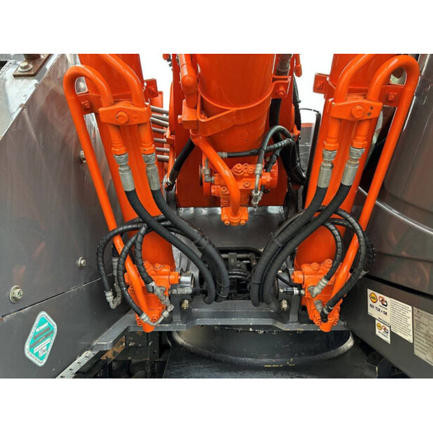 2012 هيتاشى ZX145W-3-44312401