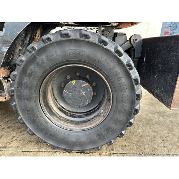 2012 هيتاشى ZX145W-3-44312409