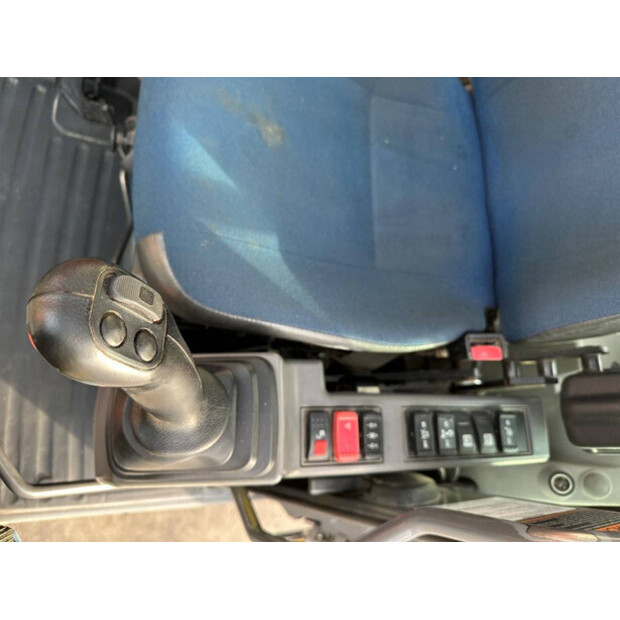 2012 هيتاشى ZX145W-3-44312427