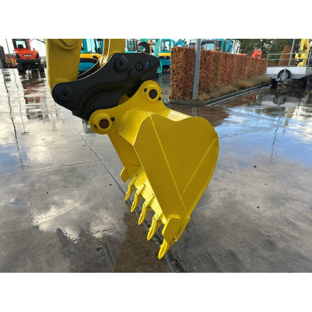 2015 Neuson 8003-44312439