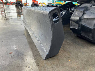 2015-neuson-8003-1394847-44312453