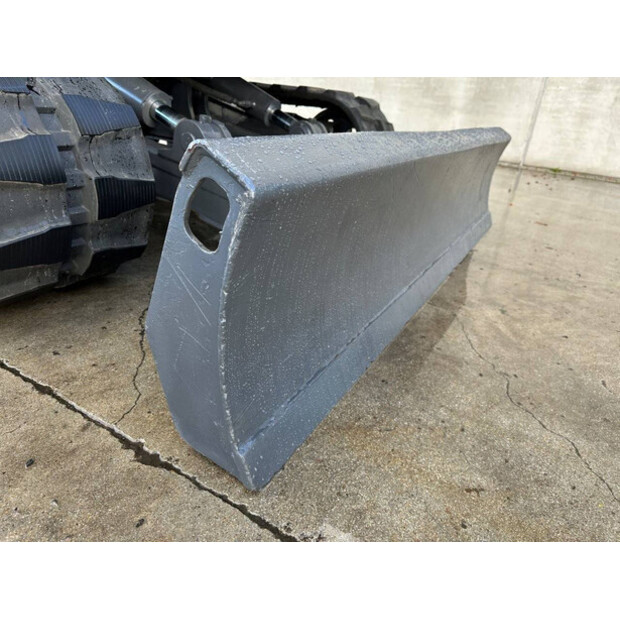 2015 Neuson 8003-44312455