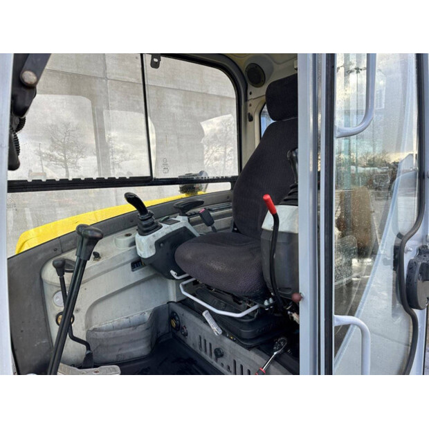 2015 Neuson 8003-44312461