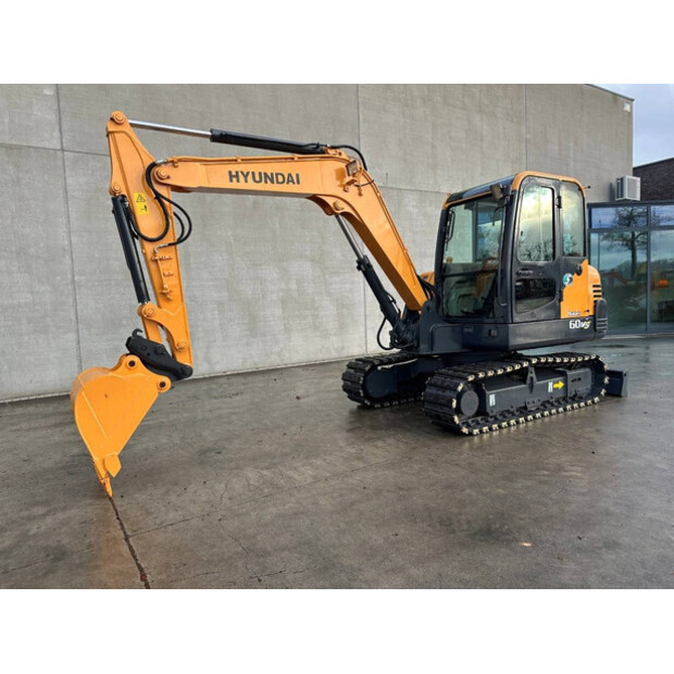 2017 هيونداي R60VS-44312573