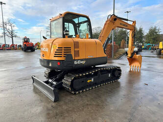 2017-hyundai-r60vs-1394851-44312581