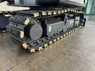 2017-hyundai-r60vs-1394851-44312593