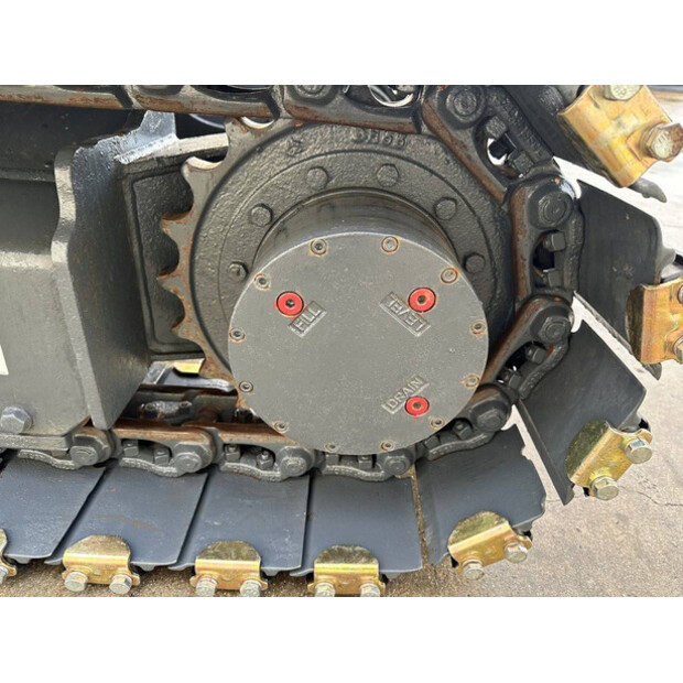 2017 هيونداي R60VS-44312596