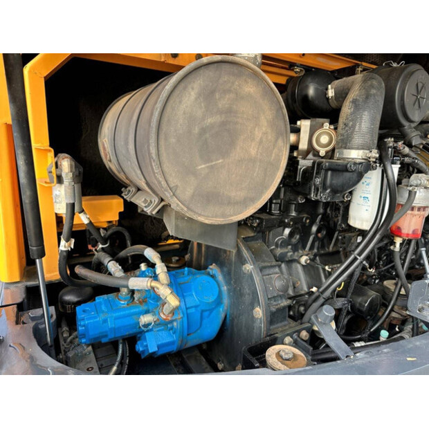 2017 هيونداي R60VS-44312604