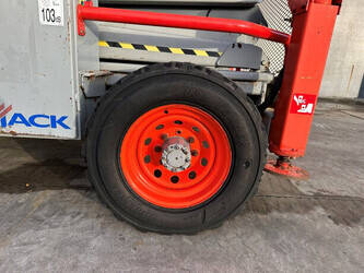 2009-skyjack-sj-8841-1394857-44312798