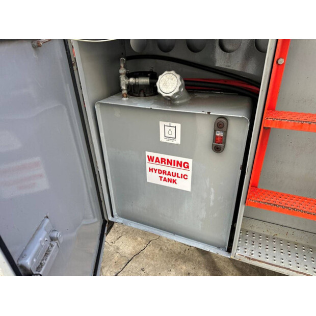 2009 SkyJack SJ-8841-44312807