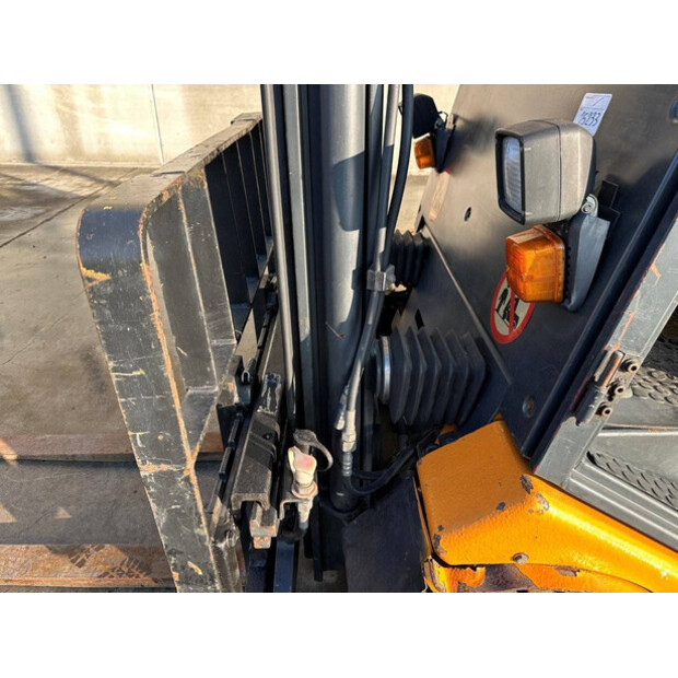 2000 Still R70-25T-44312890