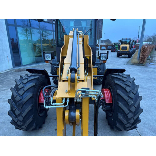 2025 Wolf WL825T-44313060