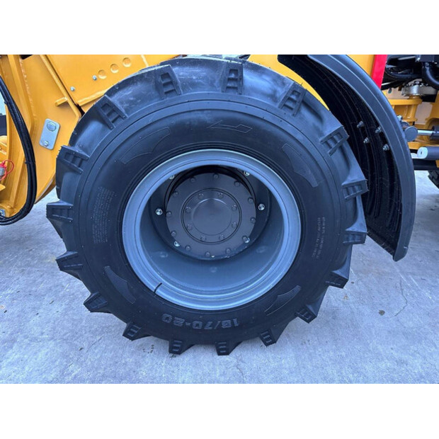 2025 Wolf WL825T-44313070